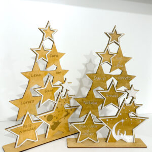 árbol de Navidad personalizado con estrellas de madera